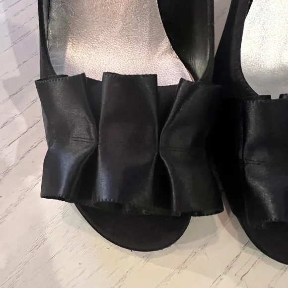 STUART WEITZMAN GigiRitz Satin Ruffle Heels - Picture 10 of 11